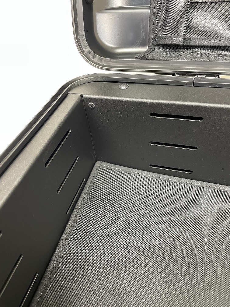 Mobiz trolleykoffer detail interieur sleuven